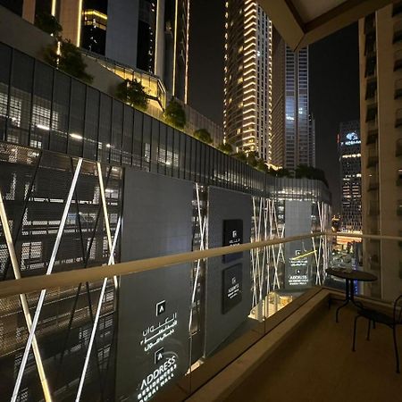 Downtown Holiday'S - 1 Min To Dubai Mall & Burj Khalifa Hostel Exterior foto