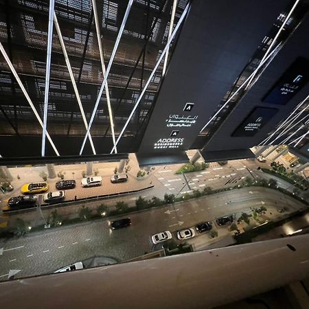 Downtown Holiday'S - 1 Min To Dubai Mall & Burj Khalifa Hostel Exterior foto